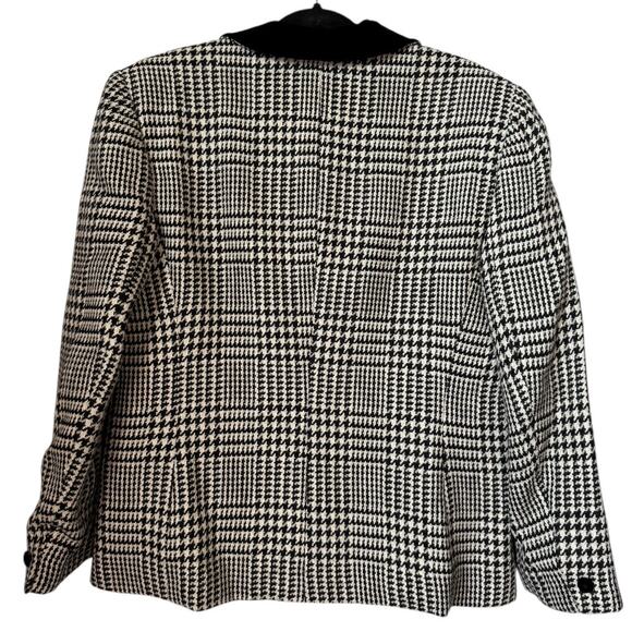 Vintage Jones New York Black Velvet and white houndstooth Coat size large - Picture 4 of 11